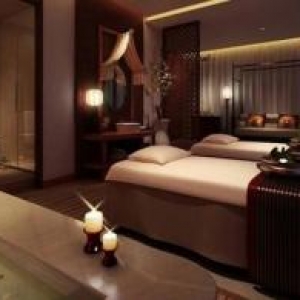 靳东闫妮携手《突围》，有望超越《人民的名义》(人民的名义 靳东)