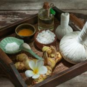 王晶讽刺淘汰全部港姐 陈百祥怒骂其是白内障