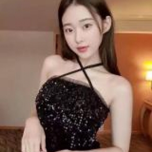 香奈儿口红和迪奥口红哪个好？适合自己的才是最好的(口红好还是香奈儿好)